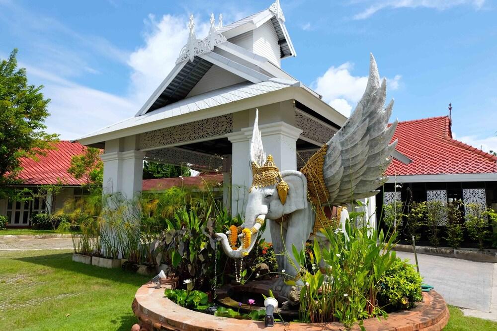 Karinthip Village Chiang Mai Extérieur photo